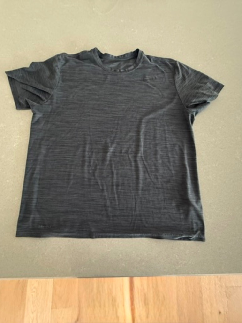 Women's Marbled Dark Gray Nike Dri-Fit Crew Neck T-shirt X-Large XL EUC